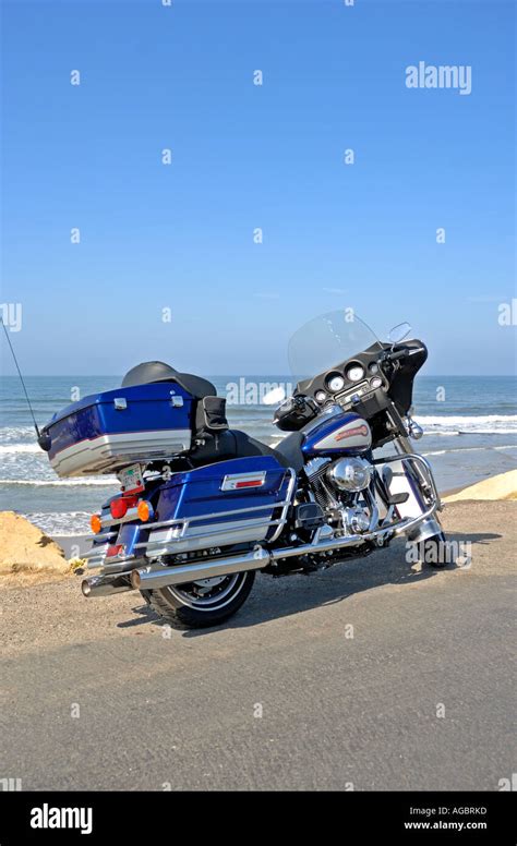 Pacific coast highway motorcycle hi-res stock photography and images ...