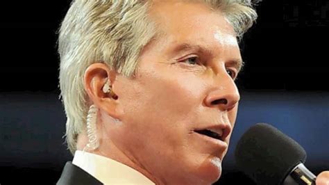 Ring announcer - Michael Buffer - Let's get ready to rumble ! - YouTube