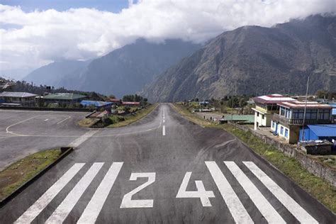 Why Is Lukla Nicknamed The World's Most Dangerous Airport? - Simple Flying