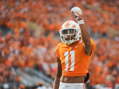 Tennessee's Jalin Hyatt has record day with five touchdown catches to ...