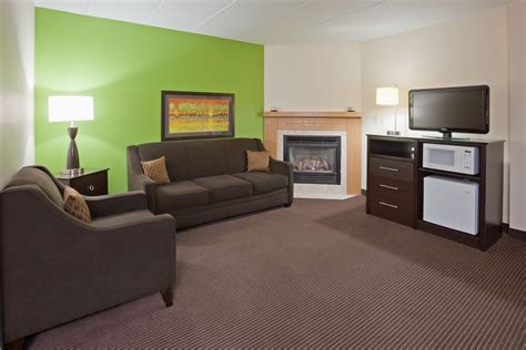 AmericInn by Wyndham Crookston U of M Crookston | Crookston, MN Hotels