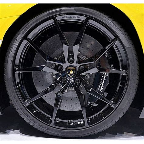 Lamborghini Aventador - Dione Alloy Wheel Set (Black) [available with tyres]