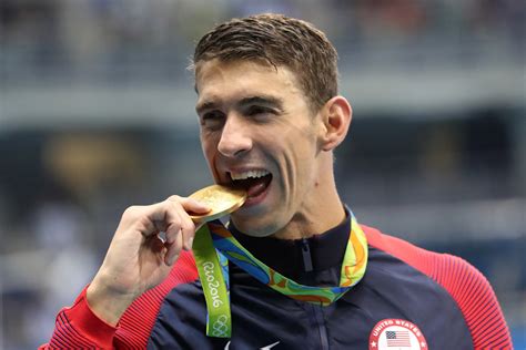 michael-phelps-rio-olympics-gold-medal - Life Palette