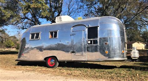 An Old Airstream Flying Cloud Is A Camper Built Like A Plane And ...