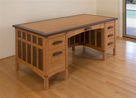 Wood Arts And Crafts Style Desk Plans PDF Plans