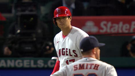 Shohei Ohtani gets hit by pitch