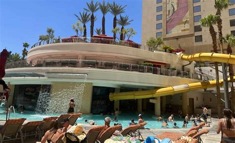 Golden Nugget Las Vegas Pool: Hours, Amenities and More - Midlife Miles