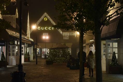 Bicester Village, England - aspenseestheworld