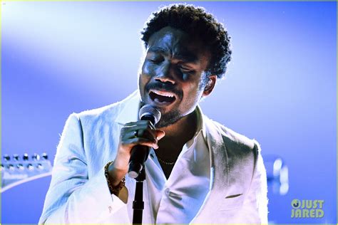 Childish Gambino Makes Grammys 2018 Performance Debut - Watch Here!: Photo 4022994 | 2018 ...