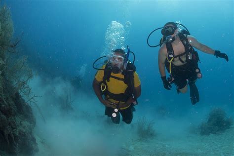 Lakshadweep Scuba Diving Packages - Beginners to Experts Level Packages