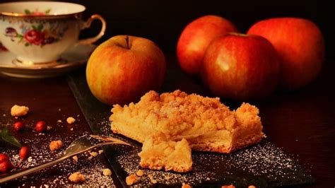 Eat a Red Apple Day: 5 healthy apple recipes to boost your immunity ...