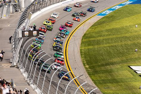 A Non-Car Guy's Take on the Rolex 24 at Daytona - InsideHook