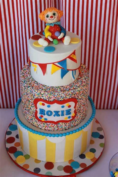 Circus / Carnival Birthday Party Ideas | Photo 3 of 19 | Torte per bambini, Torte, 2° compleanno