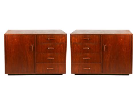 Lot - PAIR OF DANISH MODERN DRESSERS