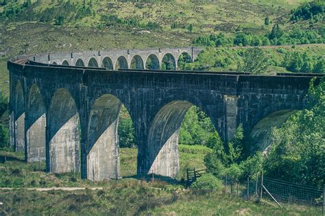 How to Get to The Glenfinnan Viaduct, aka The Harry Potter Bridge – The Passport Lifestyle