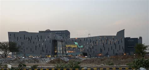 Emporium Mall, Lahore, Pakistan Editorial Image - Image of destinations ...