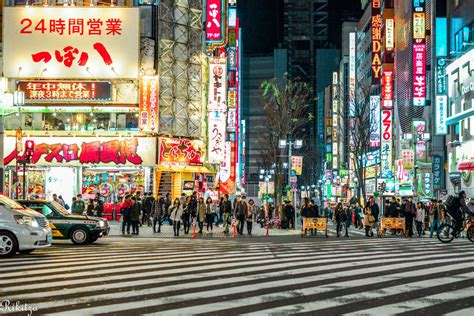 night in Shinjuku by Rikitza on DeviantArt