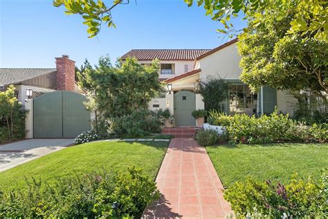 Emma Stone Sells Enchanting Comstock Hills Residence – JamesEdition