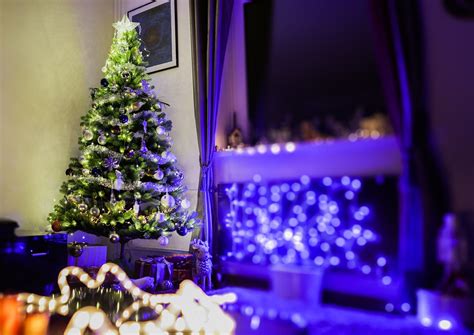 Luces de Navidad: 5 trucos para ahorrar en casa con la decoración ...