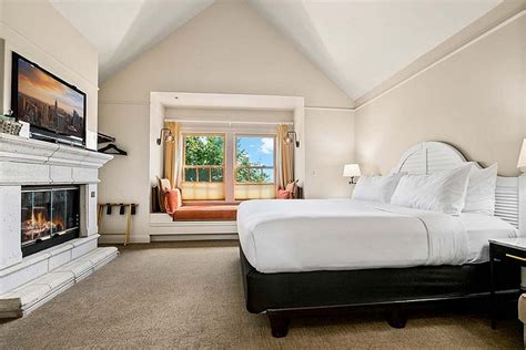 SARATOGA INN - Updated 2022 Prices & Reviews (Langley, WA)