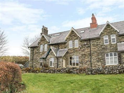 Holiday cottages in North Yorkshire which sleep 6 people - there are 463 cottages in North ...