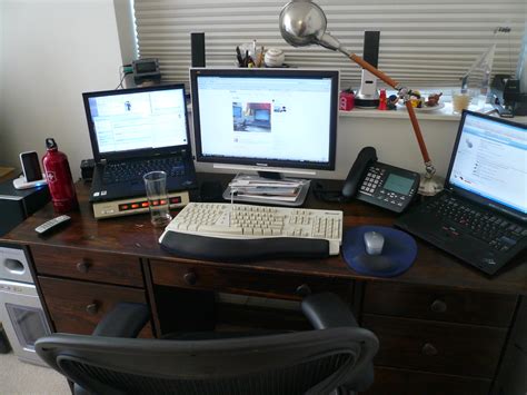 my desk | my new desk setup... changed some stuff around sin… | Flickr