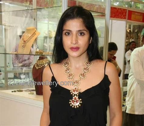 Maheep Kapoor in Beautiful Jewellery - Jewellery Designs