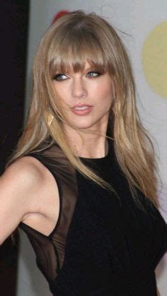 When It Comes To Taylor Swift's Look - Everything Has Changed | Taylor swift bangs, Taylor swift ...
