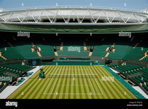 Number one court wimbledon hi-res stock photography and images - Alamy