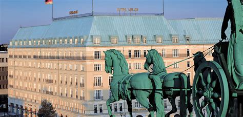 Das Adlon: Als die Legende wieder Hotel wurde - COLD PERFECTION