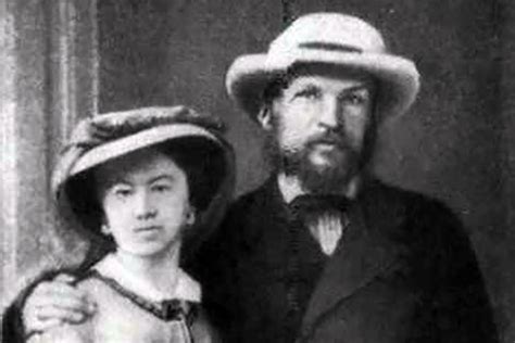 Dmitry Mendeleev - biography, personal life, periodic law, height, discoveries, photos