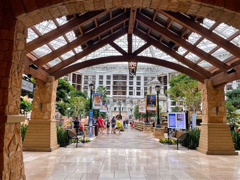 Spa Weekend at Gaylord Texan - The Rose Table