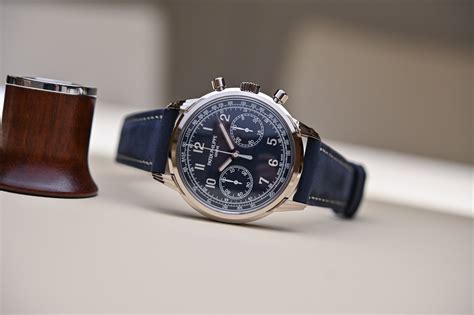 Review - Patek Philippe Chronograph 5172G (History, Live Pics, Specs ...