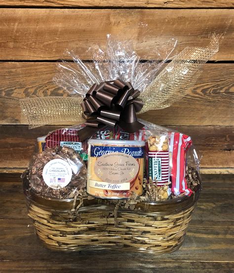 Large Georgia Peanut Gift Basket | Southern Grace Farms