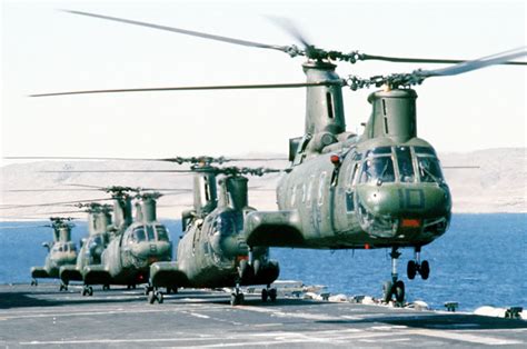 Boeing-Vertol CH-46E Sea Knight - Pearl Harbor Aviation Museum