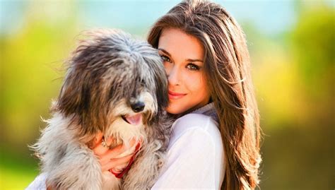 40 Best Dog Breeds for Women (Based on Different Lifestyles and Needs)