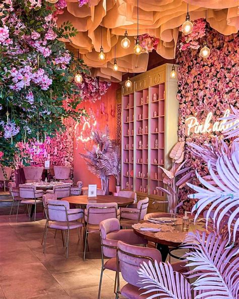 25 of the coolest cafés and coffee shops in Dubai Coffee Shop Interior Design, Cafe Shop Design ...