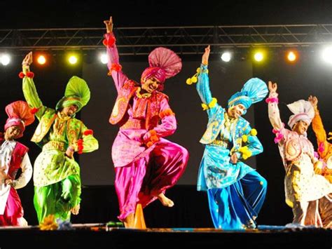 10 Types of Punjabi Folk Dance - Tusk Travel Blog