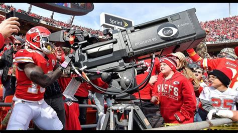 Chiefs WR Tyreek Hill on his touchdown celebration: 'I’ve got some good camera skills' - YouTube