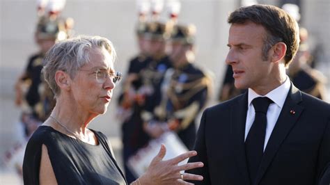 Macron confirms that Elisabeth Borne will remain…