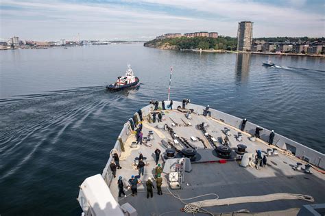 USS Arlington (LPD 24) arrives in Stockholm > United States Navy > News Stories