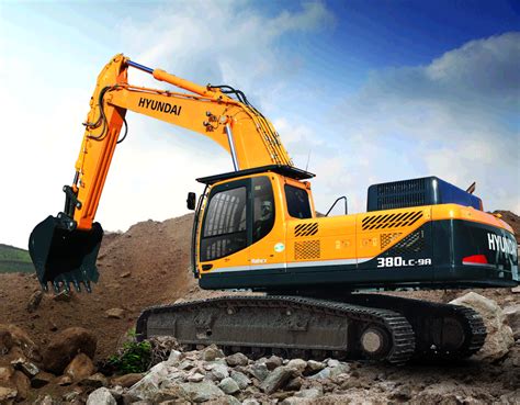 Hyundai expands 9A Series with three new Tier 4 Interim crawler excavators