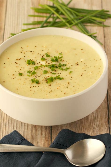 Vegan Potato Leek Soup (The Best and Creamiest!) - Loving It Vegan