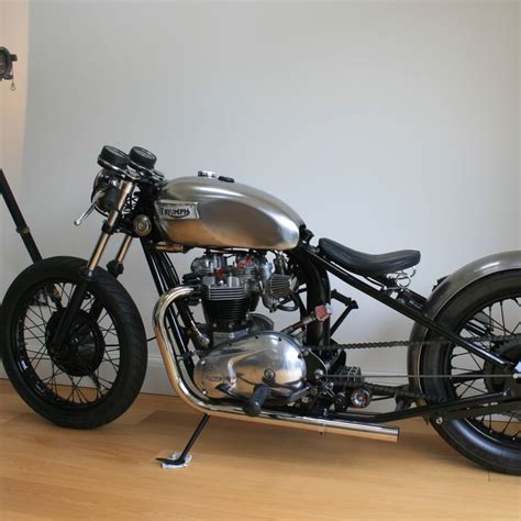 Triumph Bobber Oil in Frame | Triumph bobber, Bobber bikes, Triumph ...