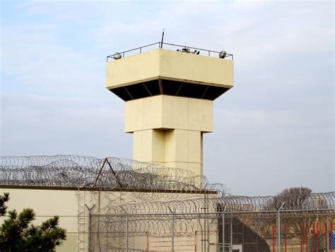 Oklahoma Watch: Only a handful of prisoners get treatment for deadly ...