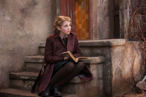 the-book-thief-movie-poster-3 - HeyUGuys