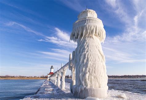 Frozen lake michigan waves 248519-Frozen lake michigan waves