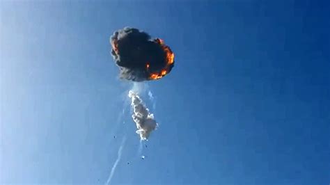 SpaceX rocket explodes during test flight — RT America