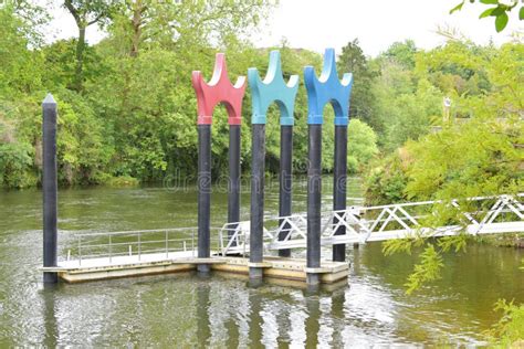 Hamilton Gardens Jetty on Waikato River Editorial Stock Photo - Image ...