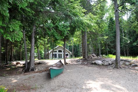 Winter Cottage Rentals Ontario: Find Your Winter Cabin Rental